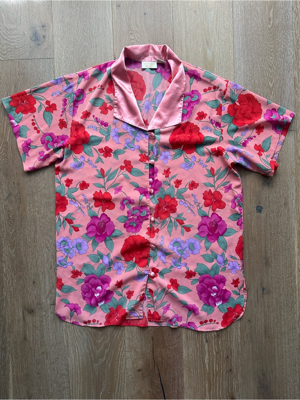 VICTORIA’S SECRET Vintage Floral Short-Sleeve Nightshirt
